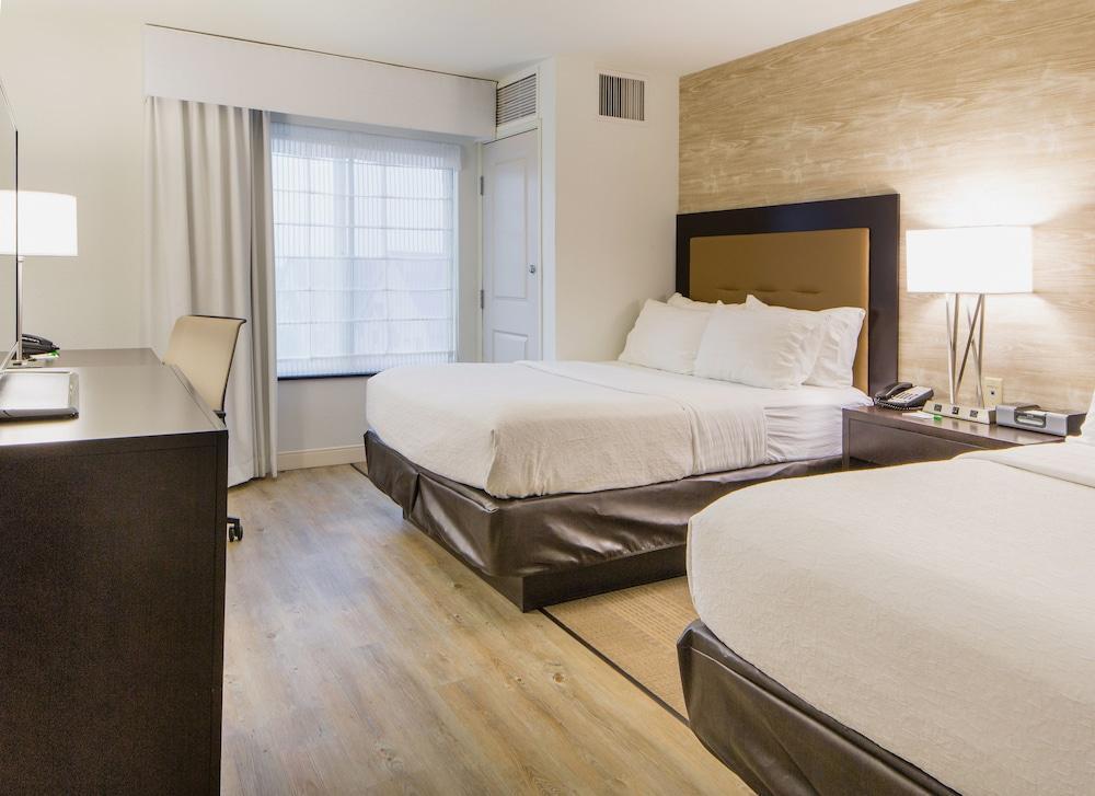Holiday Inn Hotel & Suites Bloomington Airport By Ihg Kültér fotó